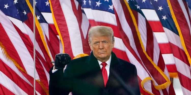 facebook-suspends-trump-for-at-least-two-years-|-voice-of-america-–-english
