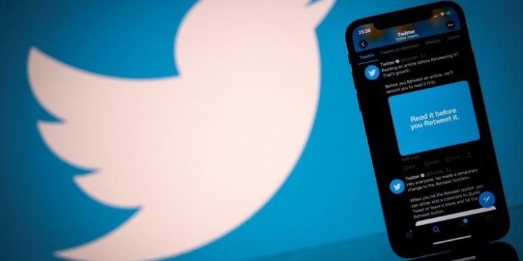 nigeria-directs-broadcasters-to-delete-twitter