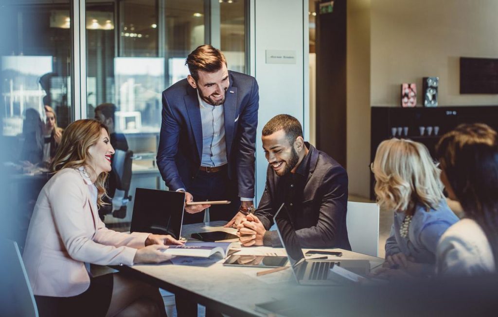3-ways-your-company-linkedin-page-can-support-your-employees