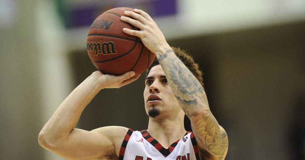 youtube-vs.-tiktok:-former-eastern-washington-standout,-youtube-celebrity-austin-mcbroom-…