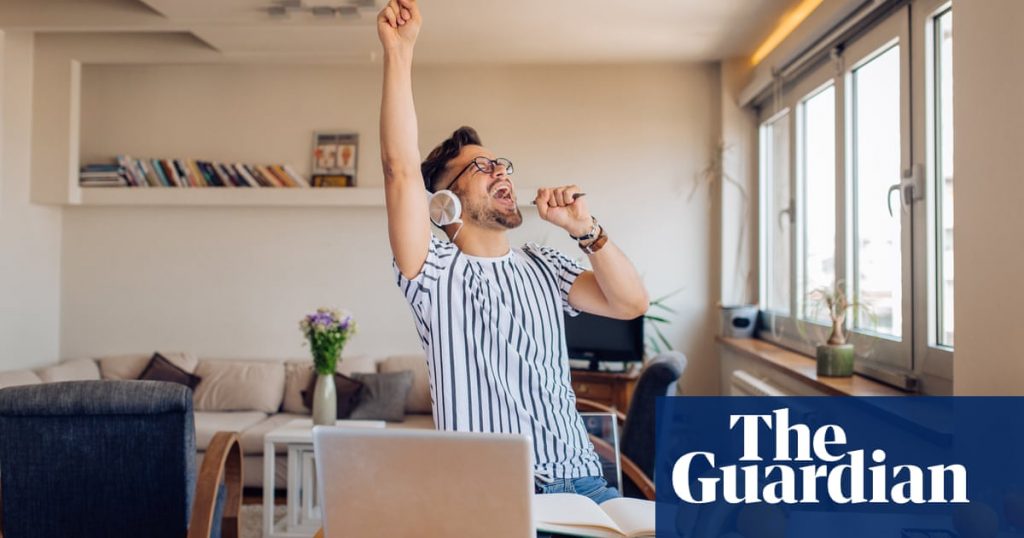 eat-a-banana!-get-off-twitter!-how-to-be-more-productive-at-work