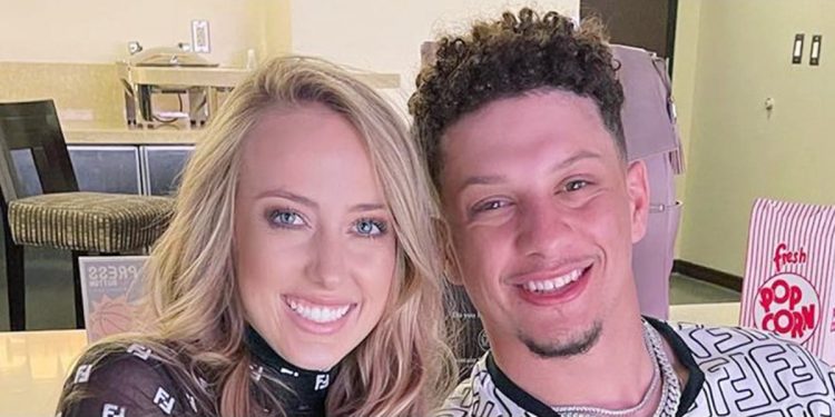 patrick-mahomes-celebrates-1st-father's-day-with-fiancee-brittany-matthews