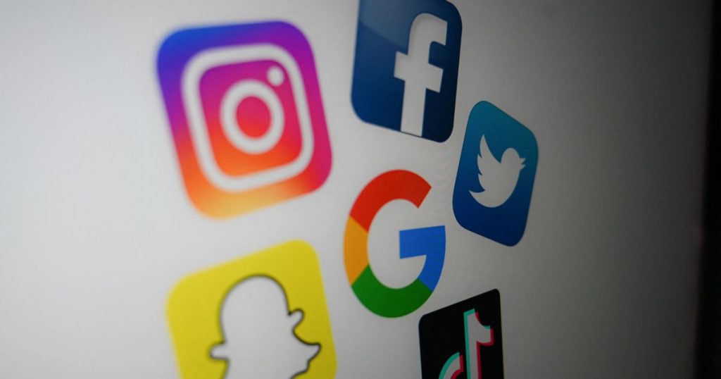 social-media-platforms-join-nhs-to-encourage-covid-jab-uptake-among-young-adults