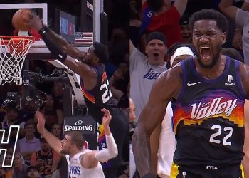 deandre-ayton-with-the-vicious-alley-oop-dunk-over-zubac
