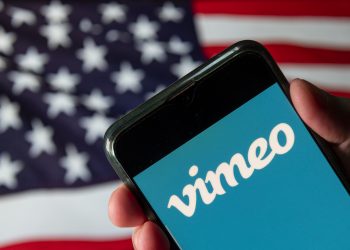 vimeo-gets-analyst-love,-and-two-traders-weigh-in-on-whether-it's-a-buy