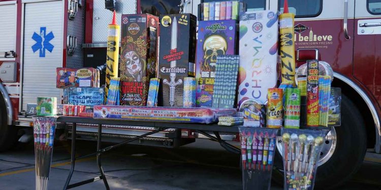 facebook-sales-helping-fuel-illegal-fireworks-problem-in-fresno,-says-police-chief