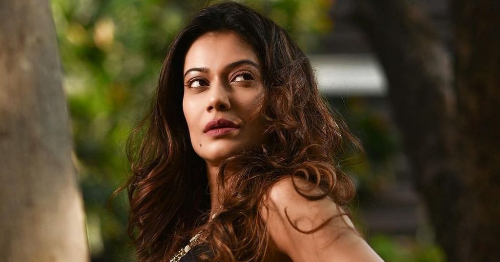 payal-rohatgi-arrested-by-ahmedabad-police-for-sending-threats-on-society's-whatsapp-group