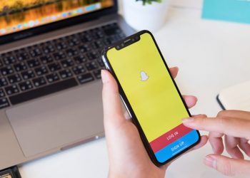 snapchat-for-ios-repeatedly-crashing-for-many-users,-fix-coming-soon
