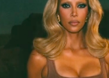 kim-kardashian-now-has-blonde-eyebrows,-and-i'm-unsure-how-to-feel-about-it