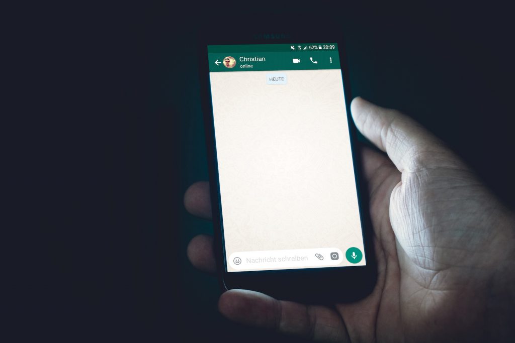 how-to-restore-deleted-whatsapp-messages-without-backup