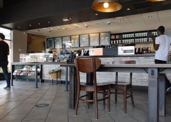 starbucks-is-testing-out-selling-these-popular-drinks-on-facebook-and-instagram