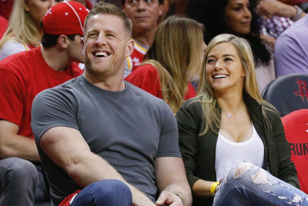 jj-watt-shares-old-twitter-exchange-he-had-with-now-wife-kealia
