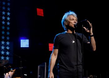bon-jovi's-'it's-my-life'-video-hits-one-billion-views-on-youtube