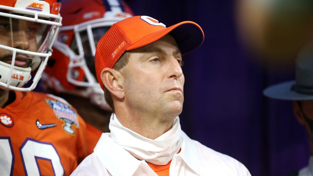 twitter-roasts-clemson's-dabo-swinney-for-old-comments-saying-he-would-quit-if-players-were-paid