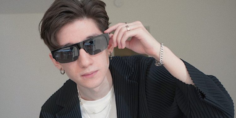 aceu-reveals-insane-monthly-salary-after-swapping-apex-legends-for-twitch-streaming