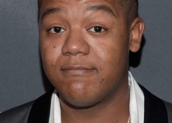 teens-come-forward-to-accuse-'that's-so-raven'-star-kyle-massey-of-sliding-into-their-dms