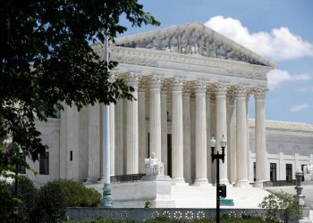 other-voices:-why-a-cheerleader's-snapchat-curses-are-worthy-of-supreme-court-protection