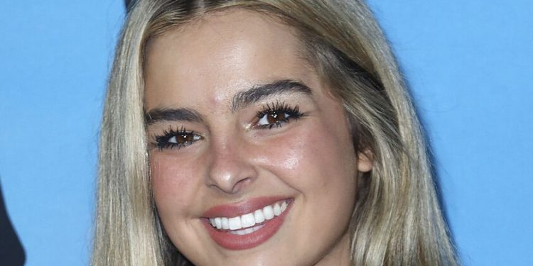 social-media-influencer-addison-rae-taken-down-by-twitter-for-ufc-reporter-quip