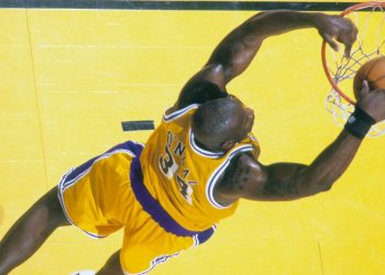 youtube-gold:-shaquille-o'-neal's-impressive-three-point-shooting