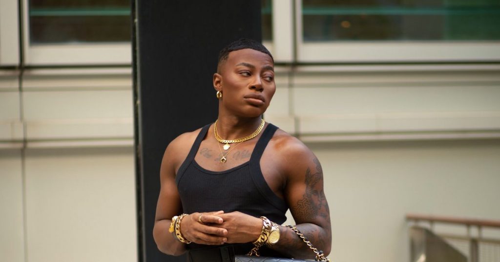 'why-are-people-being-so-horrible,-don't-they-have-a-life?':-black-male-beauty-blogger-speaks-out-…