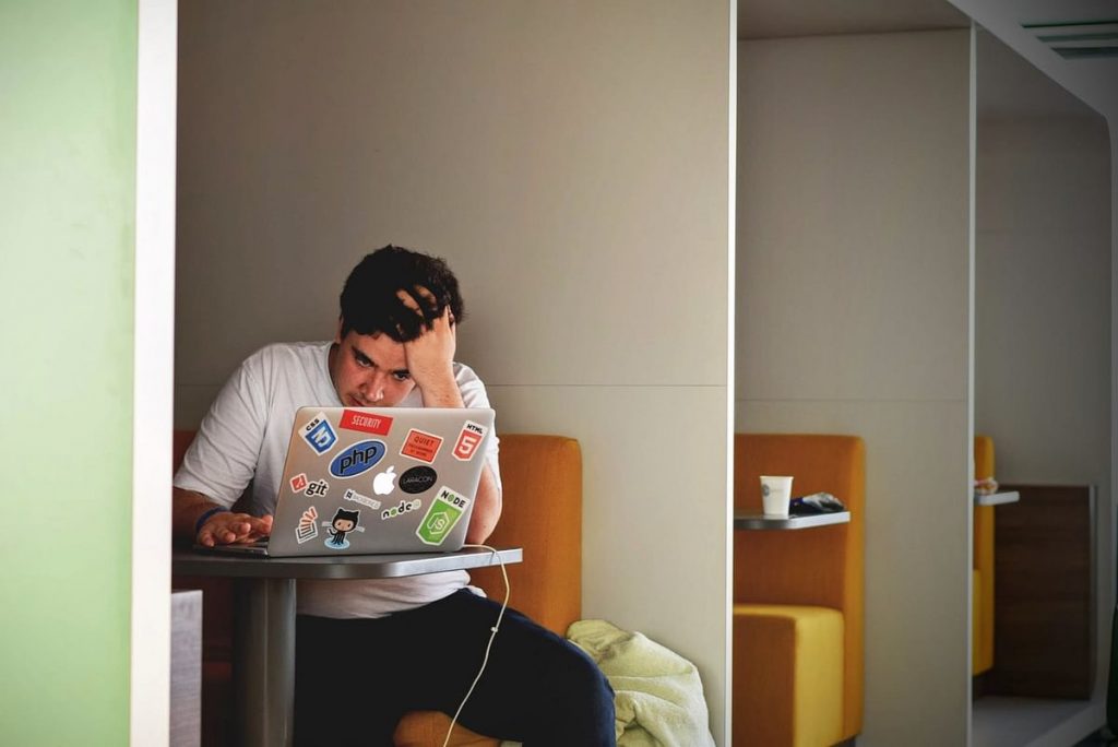 7-in-10-gen-z-job-applications-rejected,-cancelled-during-covid-second-wave:-linkedin