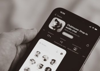 clubhouse-allows-linking-instagram,-twitter-accounts-on-android-beta-app;-to-end-invitation-system