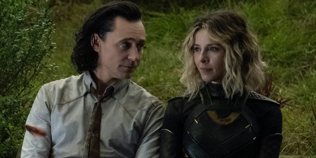 'loki'-reignited-the-internet's-debate-about-'selfcest,'-or-falling-in-love-with-a-version-of-yourself,-with-…