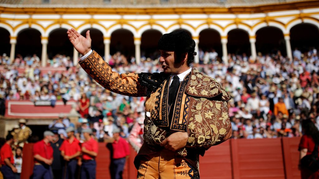 twitter-joins-other-platforms-that-censor-bullfighting-and-blocks-an-account-about-a-spanish-…