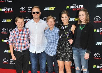 candace-cameron-bure-jokes-about-being-blocked-by-her-kids-on-instagram:-'i'm-not-a-cool-mom'