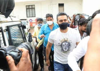 raj-kundra-actively-involved-in-porn-racket,-reveals-whatsapp-group-as-probe-progresses