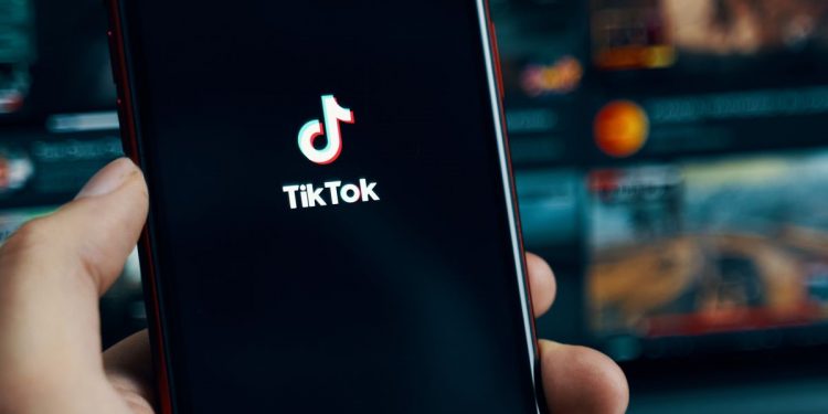 what-do-you-get-when-you-cross-vimeo-+-tiktok?-a-potential-business-hit