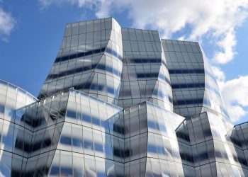 iac-stock-is-gaining.-analyst-sees-upside-and-more-spinoffs