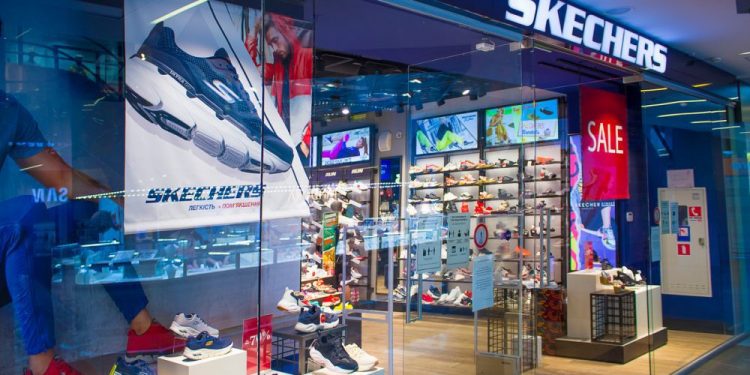 today-in-retail:-snapchat-and-twitter-advance-social-commerce-ambitions;-harley-davidson-…