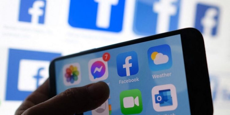 can-facebook's-$1-billion-gamble-help-it-regain-lost-cool?