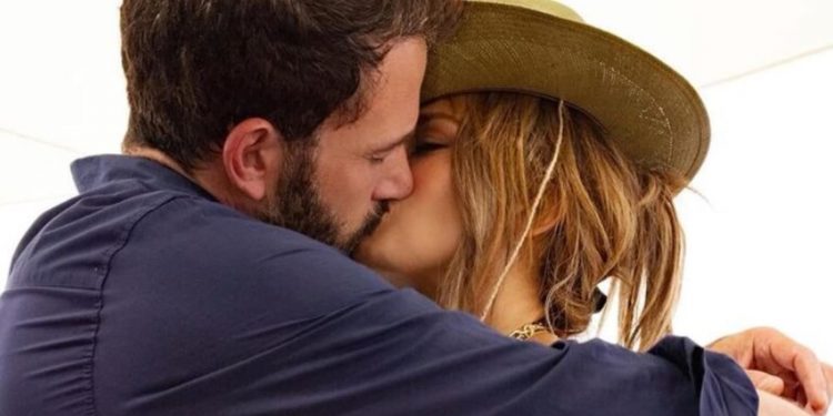 jennifer-lopez,-ben-affleck-make-romance-insta-offical,-share-kiss-in-her-52nd-birthday-post