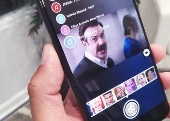 snapchat's-latest-augmented-reality-lens-turns-celebrities-into-lip-syncing-pop-stars