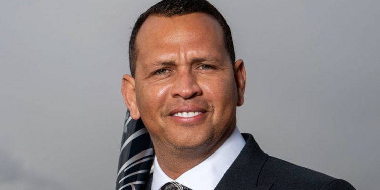 alex-rodriguez-posts-thirst-trap-on-instagram,-asks-fans-if-they-prefer-him-in-a-suit-or-shirtless:-'1-or-2?'