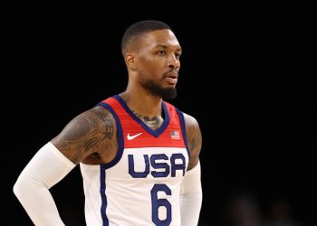 damian-lillard,-henry-abbott-spar-on-twitter