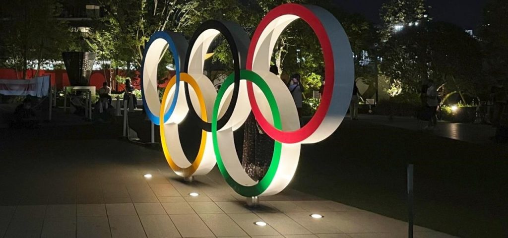 facebook's-metaverse,-olympics-ar-content-on-instagram-&-google,-&-snapchat's-magic-karaoke