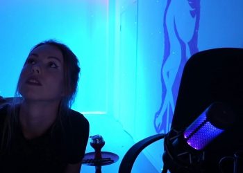 angry-neighbor-breaks-into-twitch-streamer's-house-and-destroys-their-setup