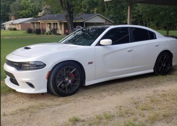 single-mother-of-two-reaches-out-to-strangers-on-facebook-to-find-her-stolen-car