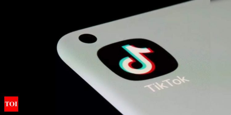 tiktok-starts-testing-this-instagram-like-feature-that-twitter-has-just-killed