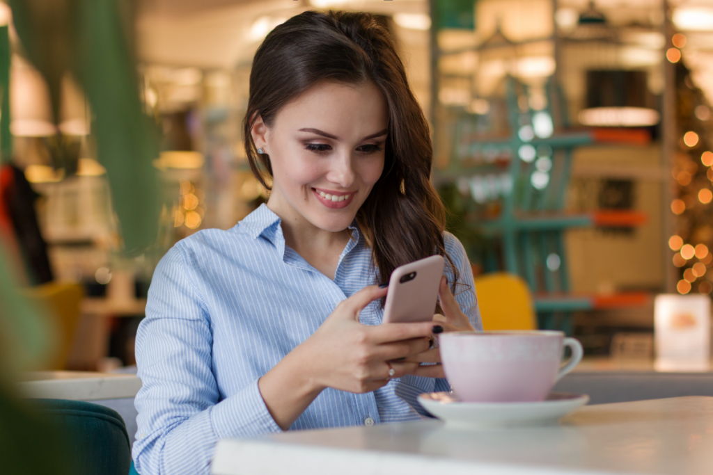 tiktok-and-whatsapp:-using-vanishing-content-securely