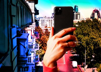 tiktok-launches-stories-pilot