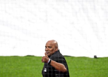 the-a's-and-indians-played-connect-4-on-twitter-during-their-rain-delay