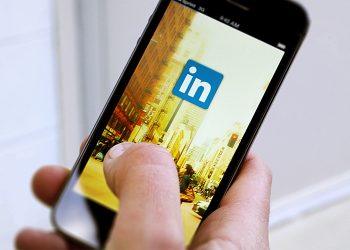 the-pros-and-cons-of-being-an-'open-networker'-on-linkedin