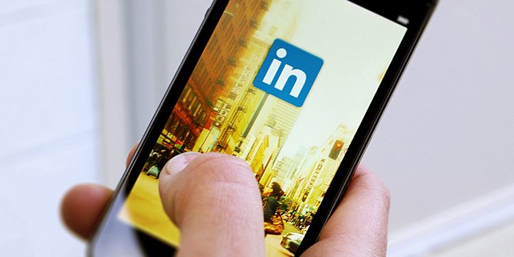 the-pros-and-cons-of-being-an-'open-networker'-on-linkedin