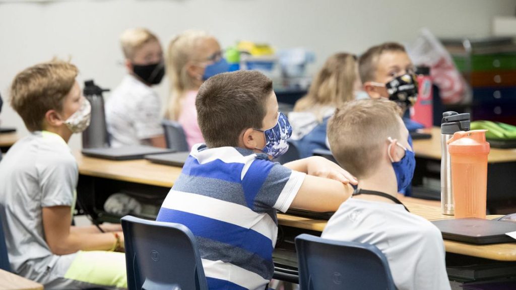 mask-opponents,-school-board-members-spar-on-facebook-as-lps-urges-calm