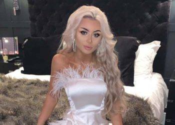 snapchat-model-sells-outfit-from-viral-wayne-rooney-photos-as-she-'won't-wear-it-again'