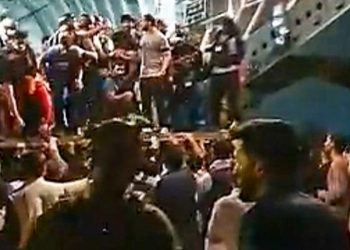 watch:-chaos-at-kabul-airport-as-hundreds-try-to-board-c-17-cargo-plane-to-flee-afghanistan